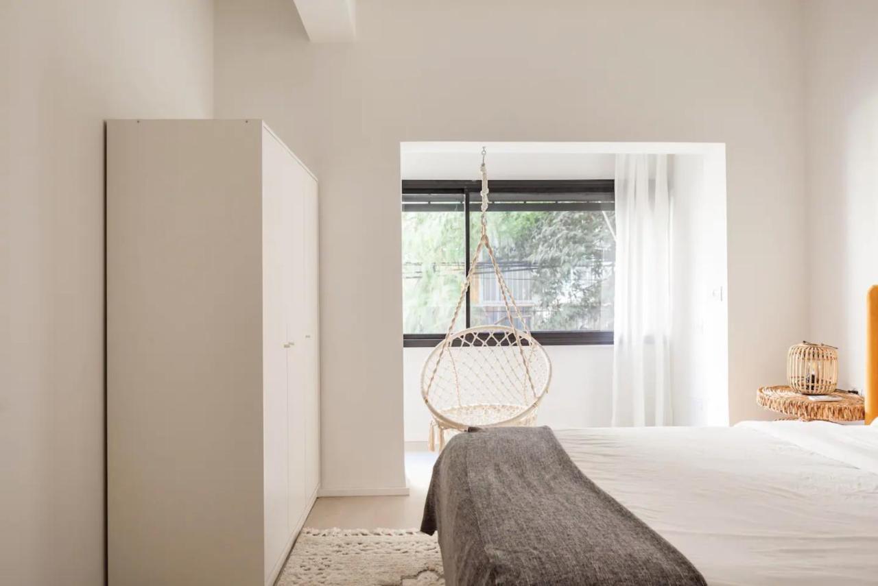 Renovated Large 3Rm Apartment 5 Min From The Beach Tel Aviv Exterior photo